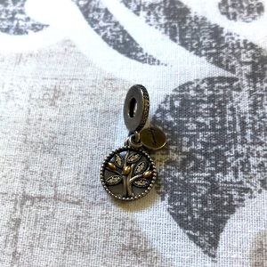 Family Tree Pandora Charm🌳🌳🤎